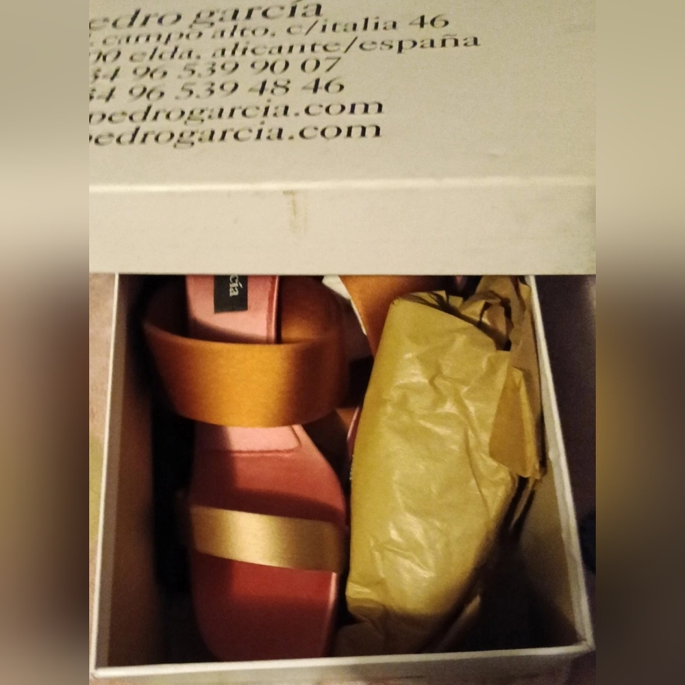 New in Box PEDRO GARCIA Italica Rose Colorway Sandals Size 9 US 39